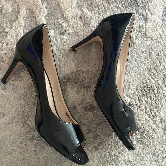 Black Patent Pumps. Peep toe. - Picture 3 of 8